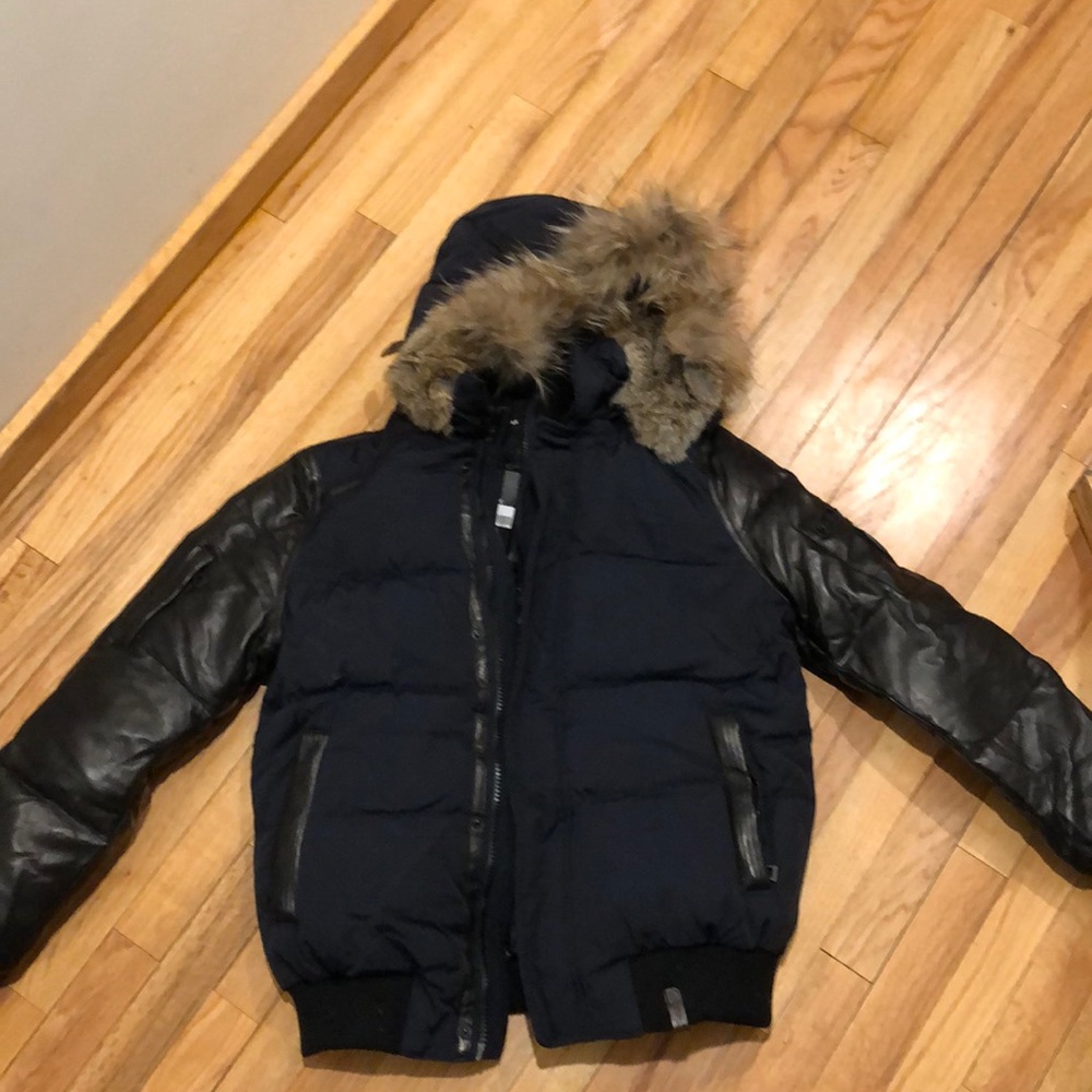 Rudsak men’s blue and leather sleeve coat